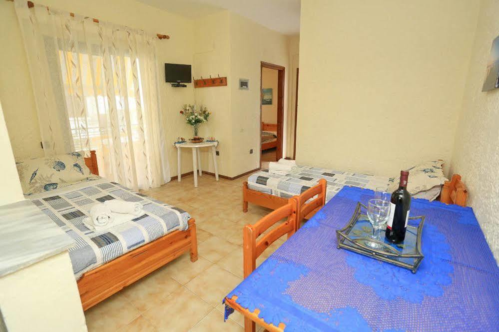 Villa Repas Пефкохори Екстериор снимка
