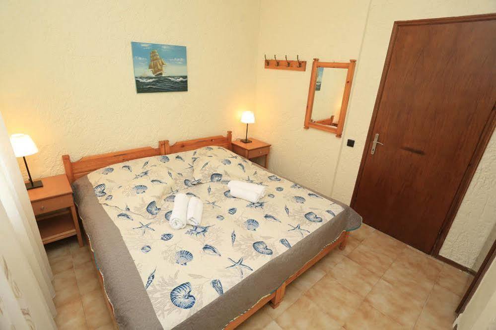 Villa Repas Пефкохори Екстериор снимка